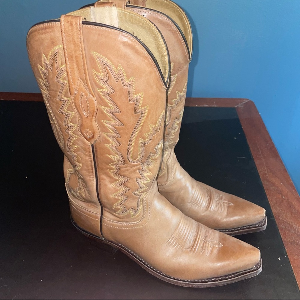 Old West women’s Tan Canyon cowboy boots - size 8